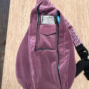 Kavu sling bag